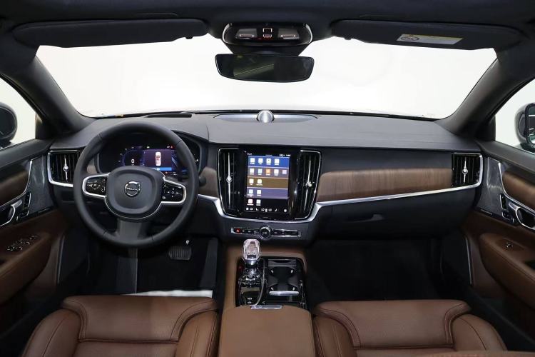 Used Volvo S90 New Energy 2024 Plug-in Hybrid Four-Wheel Drive Long-Range Luxury Smart Edition Interior 3