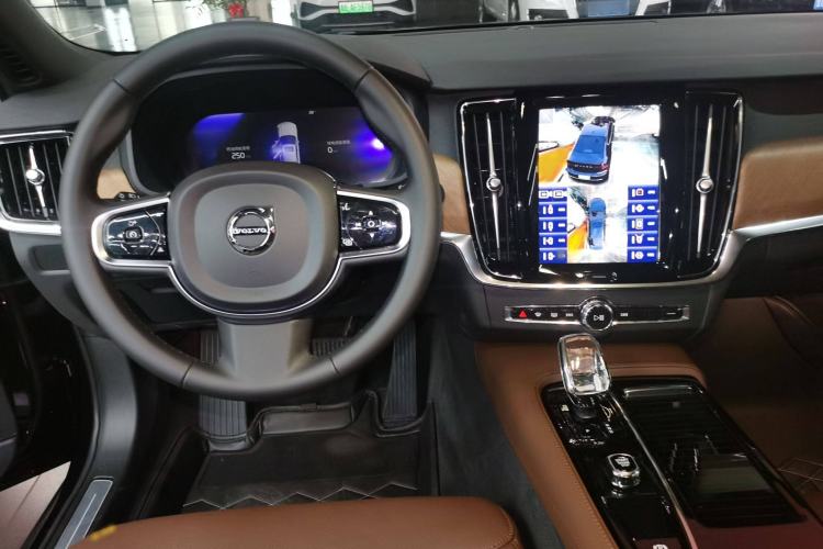 Used Volvo S90 New Energy 2024 Plug-in Hybrid Four-Wheel Drive Long-Range Zhiyi Luxury Edition Interior 4