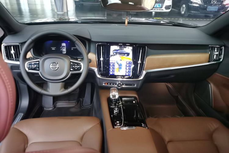 Used Volvo S90 New Energy 2024 Plug-in Hybrid Four-Wheel Drive Long-Range Zhiyi Luxury Edition Interior 5
