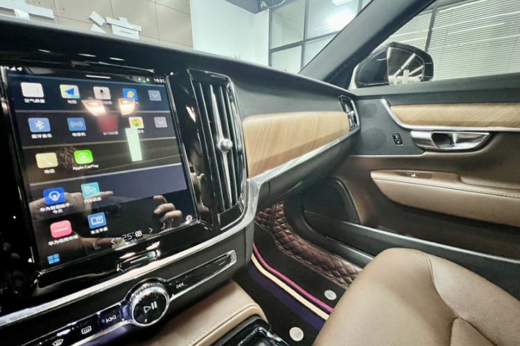 Used Volvo S90 New Energy 2024 Plug-in Hybrid Four-Wheel Drive Long-Range Zhiyi Luxury Edition Interior 7