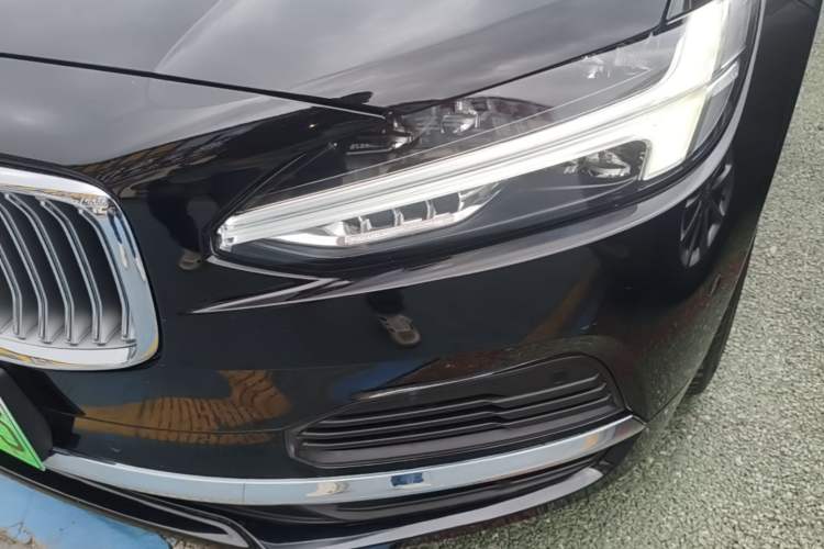 Used Volvo S90 New Energy 2024 Plug-in Hybrid Four-Wheel Drive Long-Range Luxury Smart Edition Left Front Headlight