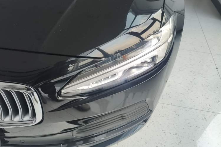 Used Volvo S90 New Energy 2024 Plug-in Hybrid Four-Wheel Drive Long-Range Luxury Smart Edition Left Front Headlight