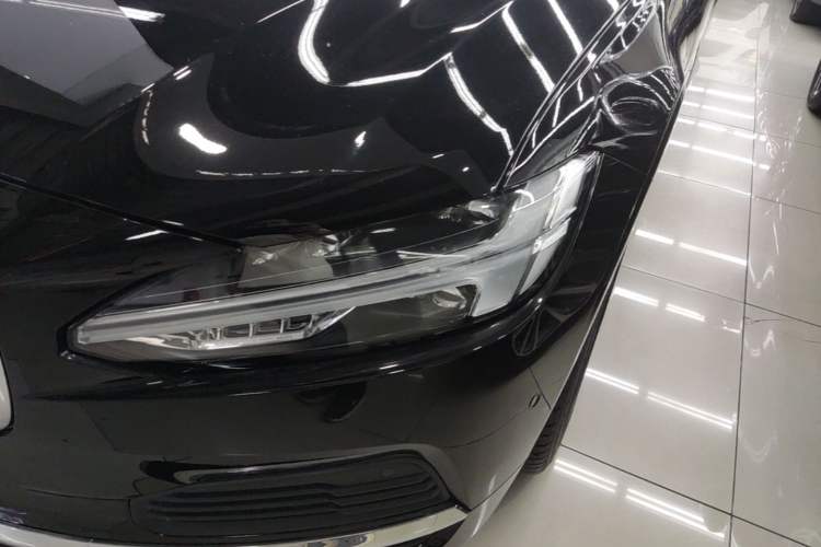 Used Volvo S90 New Energy 2024 Plug-in Hybrid Four-Wheel Drive Long-Range Luxury Smart Edition Left Front Headlight