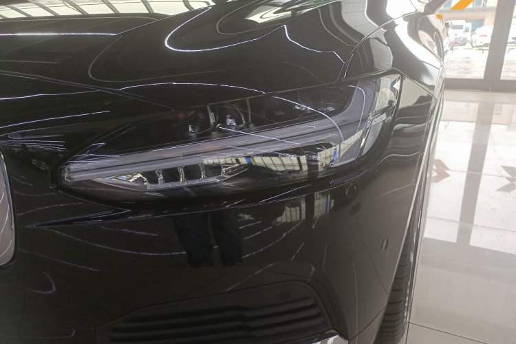 Used Volvo S90 New Energy 2024 Plug-in Hybrid Four-Wheel Drive Long-Range Luxury Smart Edition Left Front Headlight