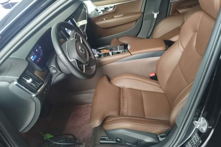 Used Volvo S90 New Energy 2024 Plug-in Hybrid Four-Wheel Drive Long-Range Luxury Smart Edition Left Front Seat