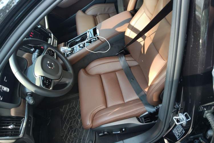Used Volvo S90 New Energy 2024 Plug-in Hybrid Four-Wheel Drive Long-Range Luxury Smart Edition Left Front Seat