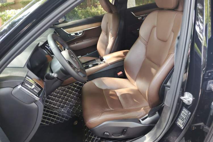 Used Volvo S90 New Energy 2024 Plug-in Hybrid Four-Wheel Drive Long-Range Zhiyi Luxury Edition Left Front Seat