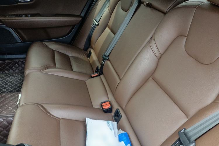 Used Volvo S90 New Energy 2024 Plug-in Hybrid Four-Wheel Drive Long-Range Zhiyi Luxury Edition Left Rear Seat