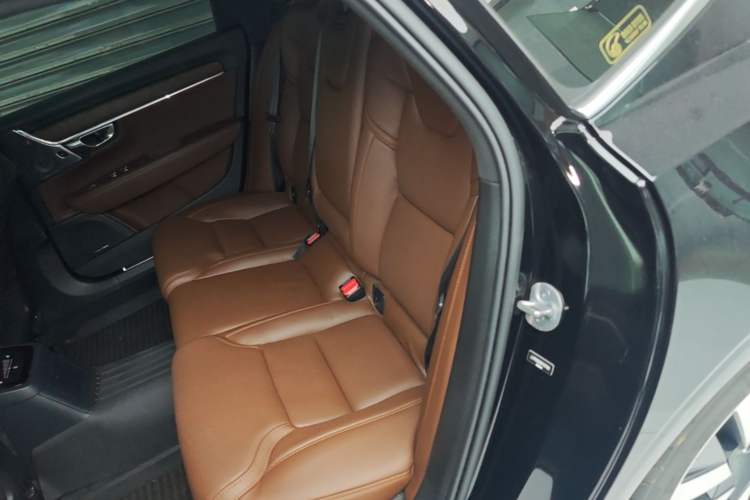 Used Volvo S90 New Energy 2024 Plug-in Hybrid Four-Wheel Drive Long-Range Luxury Smart Edition Left Rear Seat