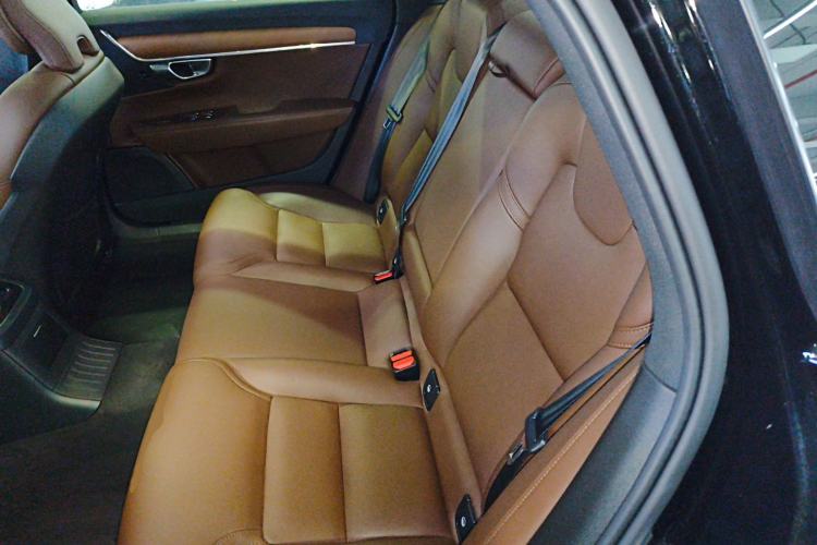 Used Volvo S90 New Energy 2024 Plug-in Hybrid Four-Wheel Drive Long-Range Zhiyi Luxury Edition Left Rear Seat
