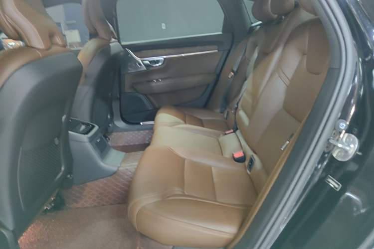Used Volvo S90 New Energy 2024 Plug-in Hybrid Four-Wheel Drive Long-Range Luxury Smart Edition Left Rear Seat
