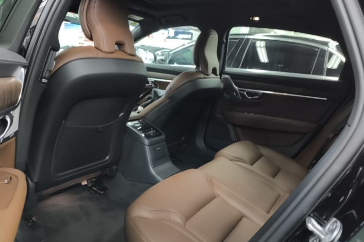 Used Volvo S90 New Energy 2024 Plug-in Hybrid Four-Wheel Drive Long-Range Luxury Smart Edition Left Rear Seat