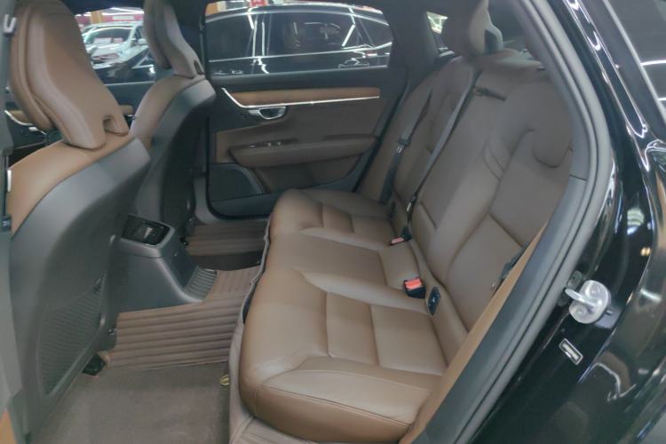 Used Volvo S90 New Energy 2024 Plug-in Hybrid Four-Wheel Drive Long-Range Zhiyi Luxury Edition Left Rear Seat