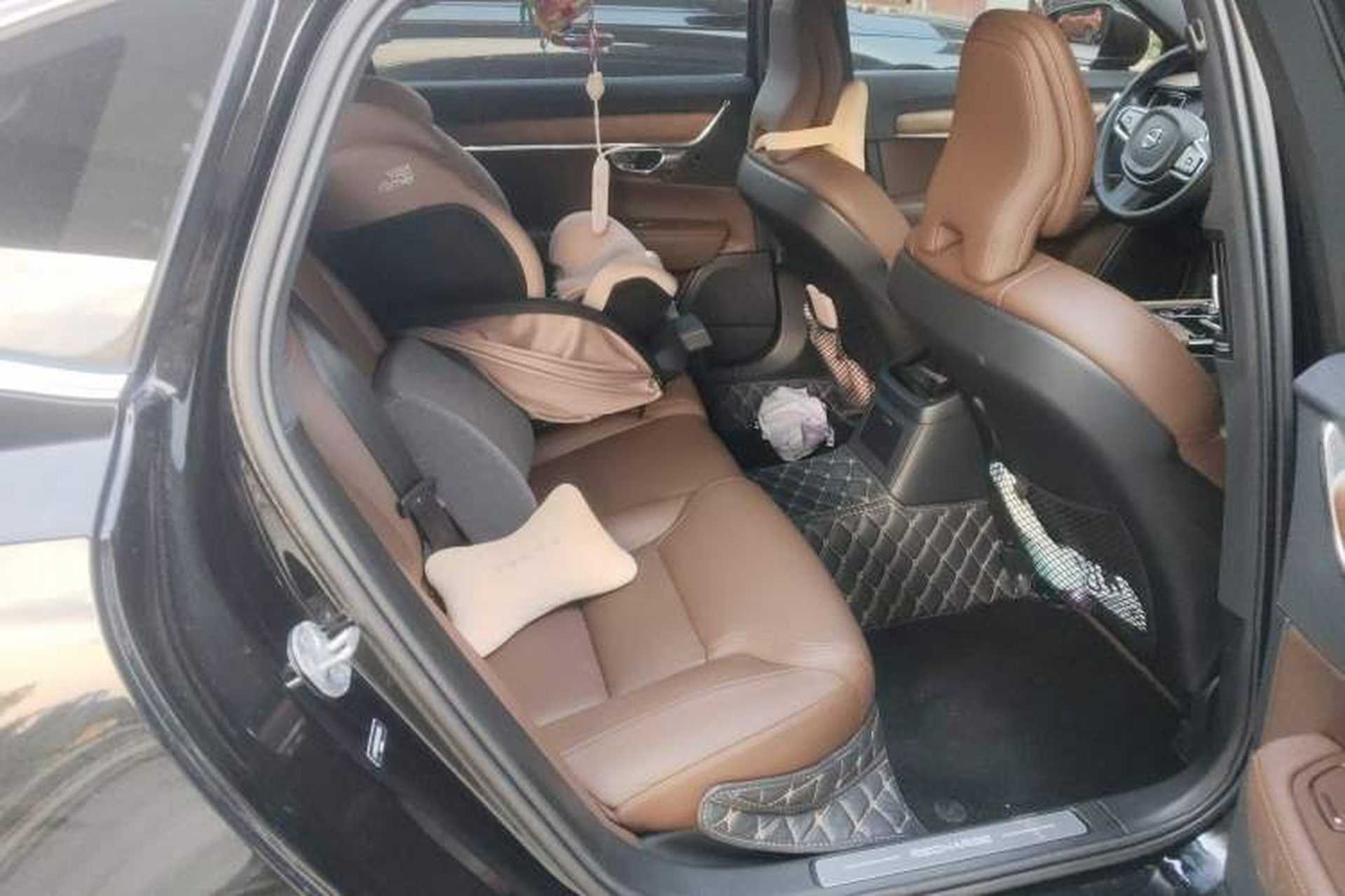 Used Volvo S90 New Energy 2024 Plug-in Hybrid Four-Wheel Drive Long-Range Zhiyi Luxury Edition Left Rear Seat