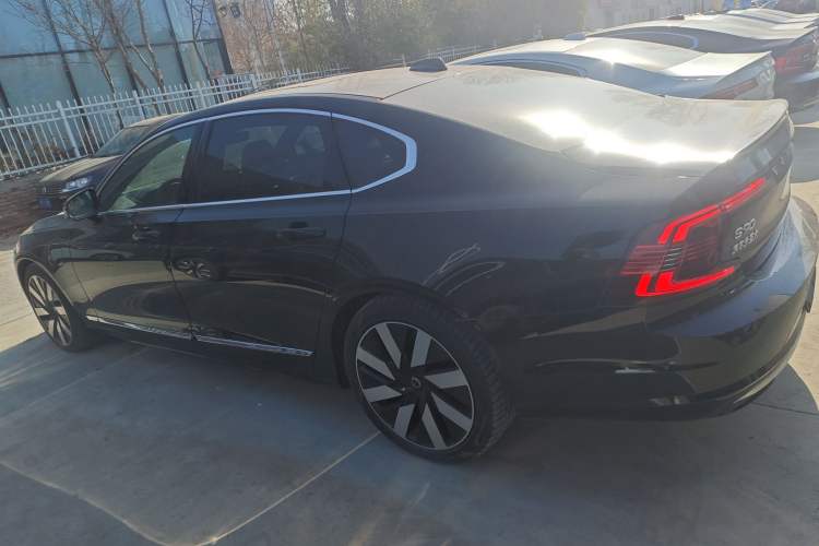 Used Volvo S90 New Energy 2024 Plug-in Hybrid Four-Wheel Drive Long-Range Luxury Smart Edition Left Side