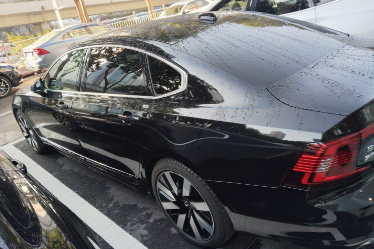 Used Volvo S90 New Energy 2024 Plug-in Hybrid Four-Wheel Drive Long-Range Luxury Smart Edition Left Side