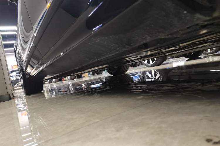 Used Volvo S90 New Energy 2024 Plug-in Hybrid Four-Wheel Drive Long-Range Luxury Smart Edition Left Side Sill