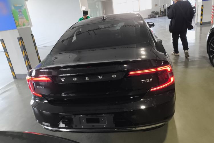 Used Volvo S90 New Energy 2024 Plug-in Hybrid Four-Wheel Drive Long-Range Luxury Smart Edition Rear