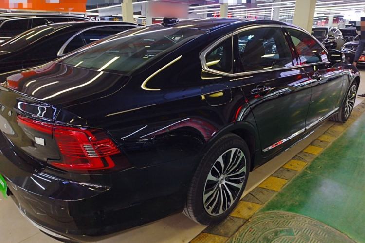 Used Volvo S90 New Energy 2024 Plug-in Hybrid Four-Wheel Drive Long-Range Zhiyi Luxury Edition Rear Right 45 Deg