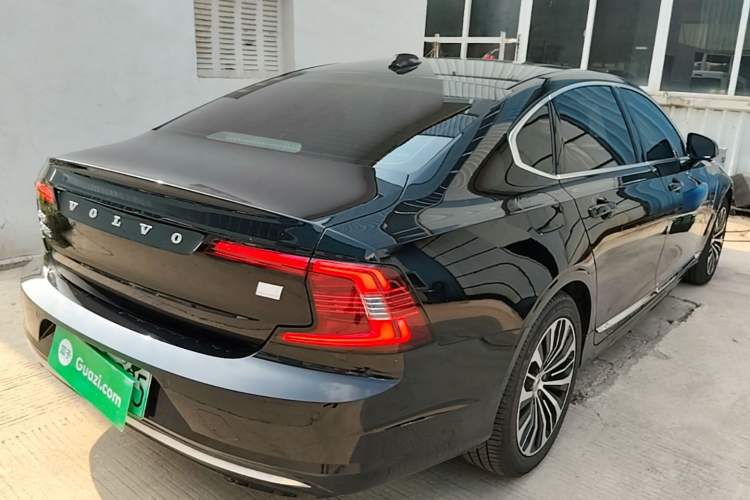 Used Volvo S90 New Energy 2024 Plug-in Hybrid Four-Wheel Drive Long-Range Zhiyi Luxury Edition Rear Right 45 Deg