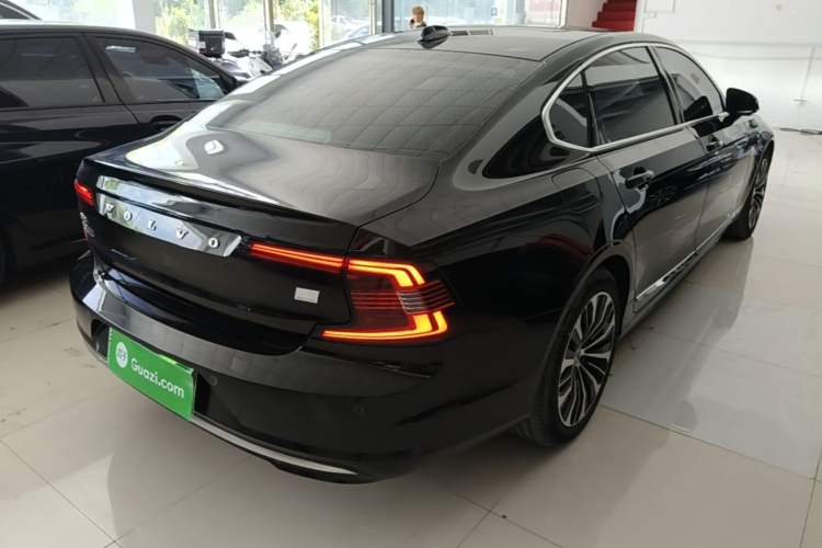 Used Volvo S90 New Energy 2024 Plug-in Hybrid Four-Wheel Drive Long-Range Zhiyi Luxury Edition Rear Right 45 Deg