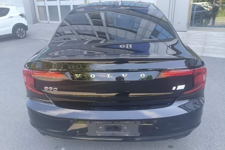 Used Volvo S90 New Energy 2024 Plug-in Hybrid Four-Wheel Drive Long-Range Luxury Smart Edition Rear