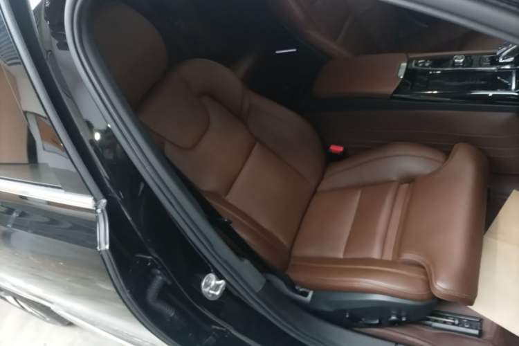 Used Volvo S90 New Energy 2024 Plug-in Hybrid Four-Wheel Drive Long-Range Luxury Smart Edition Right Front Seat