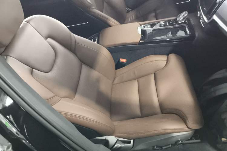 Used Volvo S90 New Energy 2024 Plug-in Hybrid Four-Wheel Drive Long-Range Luxury Smart Edition Right Front Seat