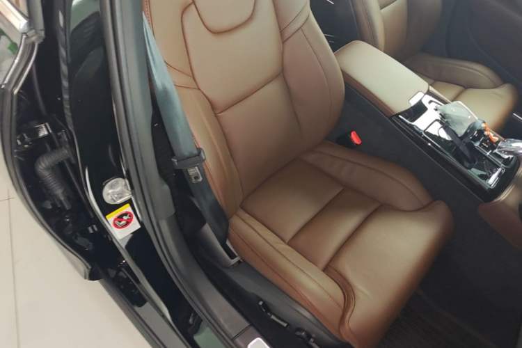 Used Volvo S90 New Energy 2024 Plug-in Hybrid Four-Wheel Drive Long-Range Luxury Smart Edition Right Front Seat
