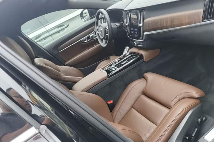 Used Volvo S90 New Energy 2024 Plug-in Hybrid Four-Wheel Drive Long-Range Luxury Smart Edition Right Front Seat