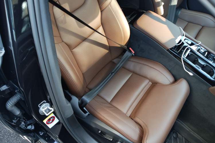 Used Volvo S90 New Energy 2024 Plug-in Hybrid Four-Wheel Drive Long-Range Luxury Smart Edition Right Front Seat