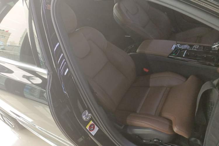 Used Volvo S90 New Energy 2024 Plug-in Hybrid Four-Wheel Drive Long-Range Luxury Smart Edition Right Front Seat