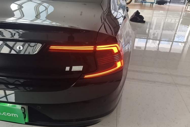 Used Volvo S90 New Energy 2024 Plug-in Hybrid Four-Wheel Drive Long-Range Luxury Smart Edition Right Rear Taillight
