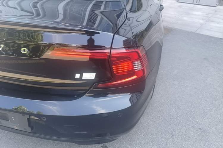 Used Volvo S90 New Energy 2024 Plug-in Hybrid Four-Wheel Drive Long-Range Luxury Smart Edition Right Rear Taillight