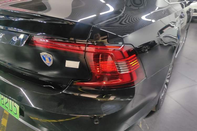Used Volvo S90 New Energy 2024 Plug-in Hybrid Four-Wheel Drive Long-Range Zhiyi Luxury Edition Right Rear Taillight