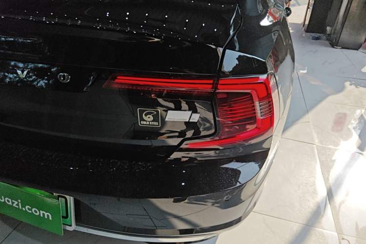 Used Volvo S90 New Energy 2024 Plug-in Hybrid Four-Wheel Drive Long-Range Luxury Smart Edition Right Rear Taillight