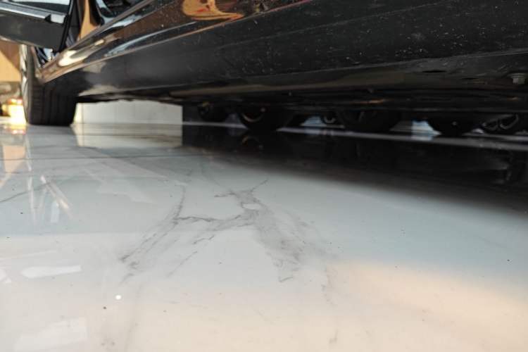 Used Volvo S90 New Energy 2024 Plug-in Hybrid Four-Wheel Drive Long-Range Luxury Smart Edition Right Side Sill