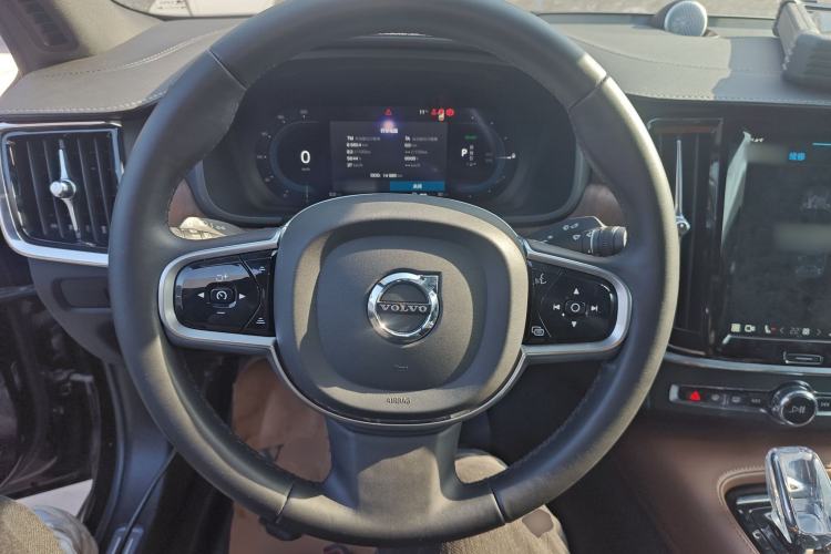 Used Volvo S90 New Energy 2024 Plug-in Hybrid Four-Wheel Drive Long-Range Luxury Smart Edition Steering Wheel