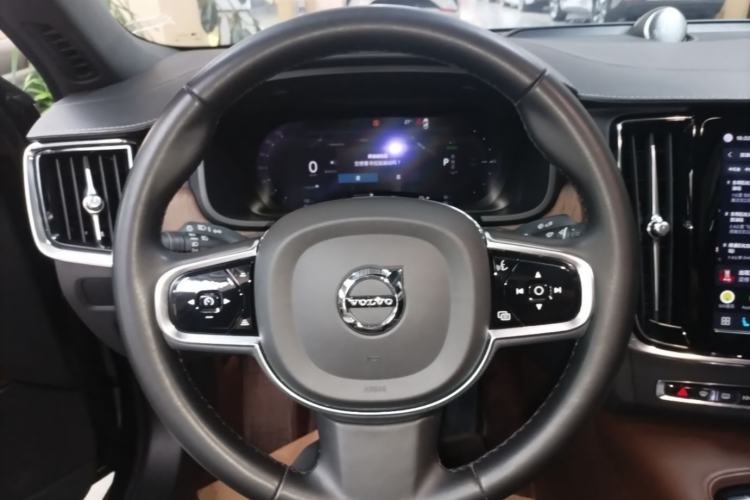 Used Volvo S90 New Energy 2024 Plug-in Hybrid Four-Wheel Drive Long-Range Luxury Smart Edition Steering Wheel
