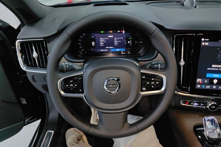 Used Volvo S90 New Energy 2024 Plug-in Hybrid Four-Wheel Drive Long-Range Luxury Smart Edition Steering Wheel