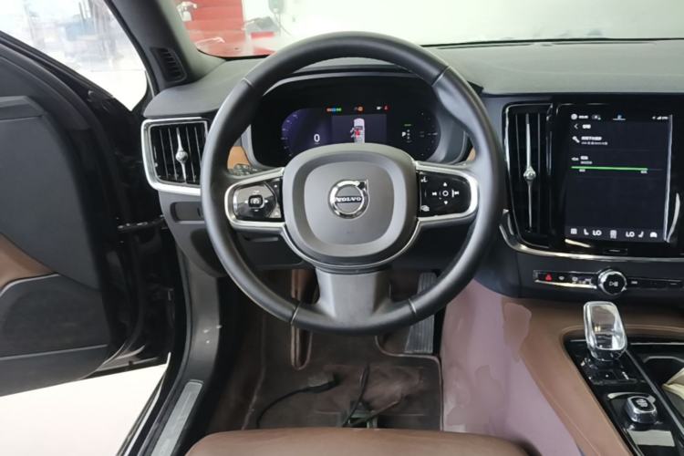 Used Volvo S90 New Energy 2024 Plug-in Hybrid Four-Wheel Drive Long-Range Zhiyi Luxury Edition Steering Wheel