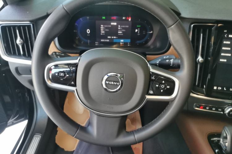 Used Volvo S90 New Energy 2024 Plug-in Hybrid Four-Wheel Drive Long-Range Zhiyi Luxury Edition Steering Wheel