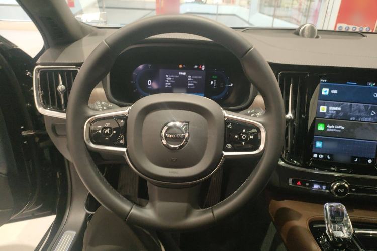 Used Volvo S90 New Energy 2024 Plug-in Hybrid Four-Wheel Drive Long-Range Luxury Smart Edition Steering Wheel