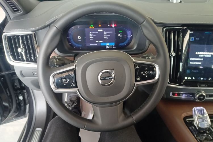 Used Volvo S90 New Energy 2024 Plug-in Hybrid Four-Wheel Drive Long-Range Luxury Smart Edition Steering Wheel