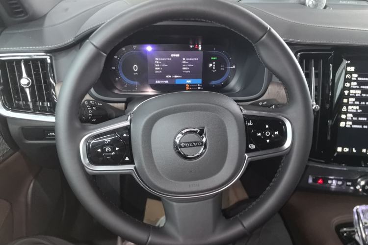 Used Volvo S90 New Energy 2024 Plug-in Hybrid Four-Wheel Drive Long-Range Luxury Smart Edition Steering Wheel