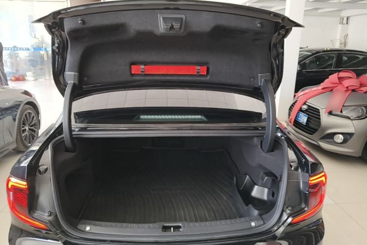 Used Volvo S90 New Energy 2024 Plug-in Hybrid Four-Wheel Drive Long-Range Zhiyi Luxury Edition Trunk