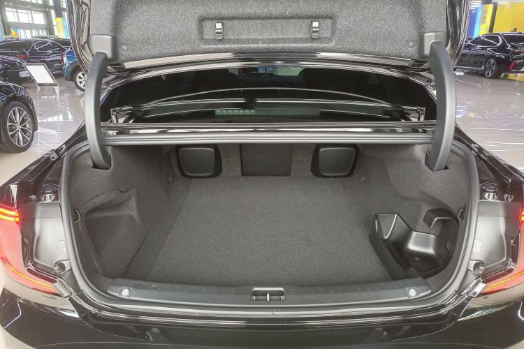 Used Volvo S90 New Energy 2024 Plug-in Hybrid Four-Wheel Drive Long-Range Luxury Smart Edition Trunk