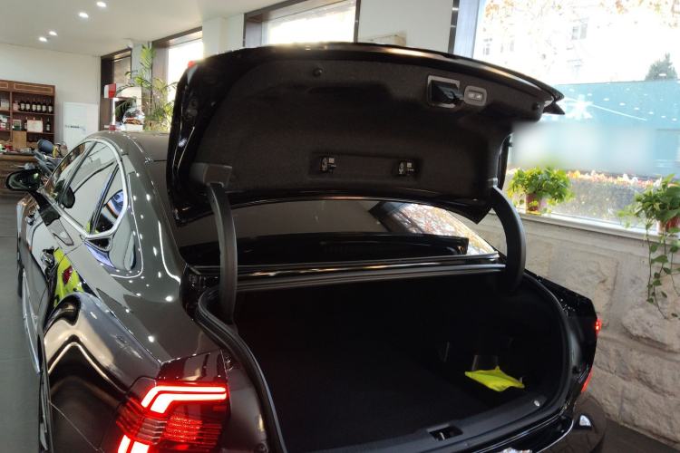 Used Volvo S90 New Energy 2024 Plug-in Hybrid Four-Wheel Drive Long-Range Luxury Smart Edition Trunk