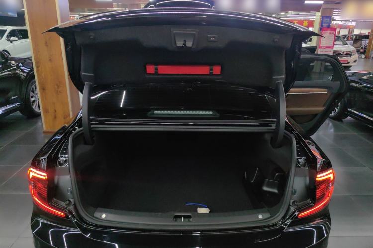 Used Volvo S90 New Energy 2024 Plug-in Hybrid Four-Wheel Drive Long-Range Zhiyi Luxury Edition Trunk