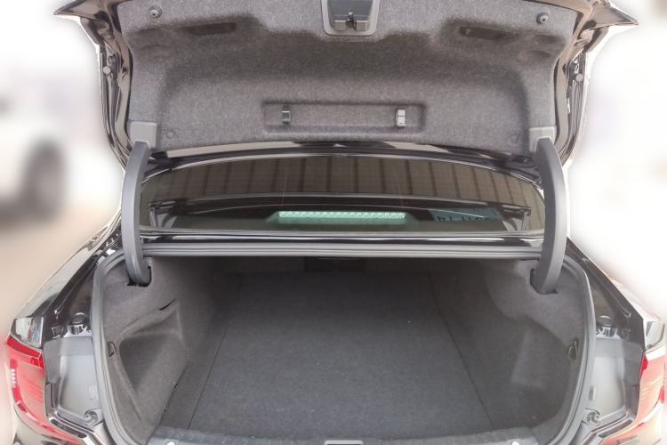 Used Volvo S90 New Energy 2024 Plug-in Hybrid Four-Wheel Drive Long-Range Zhiyi Luxury Edition Trunk